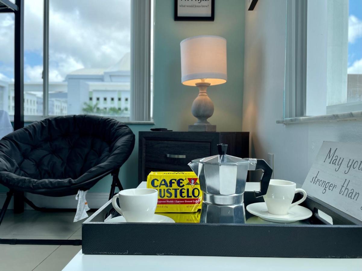 Marlins Park Suites - Apartment 4 - Cafe Colada Suite Miami Luaran gambar
